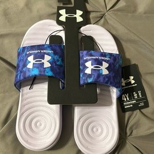 Under Armour size 4y purple slides